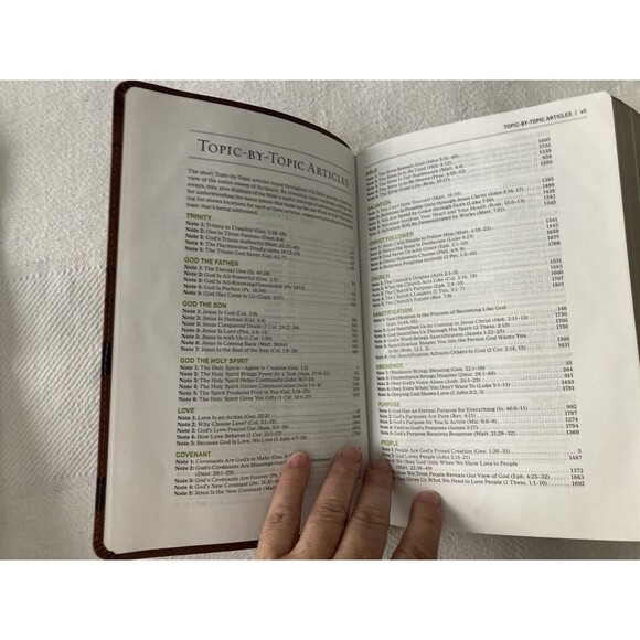 Color Code Study Bible, NKJV Brown leathersoft  NEW - Picture 7 of 7
